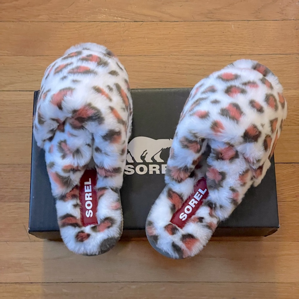 Sorel Go Mail Run Faux Fur Slippers - Women’s Size 8 - New In Box